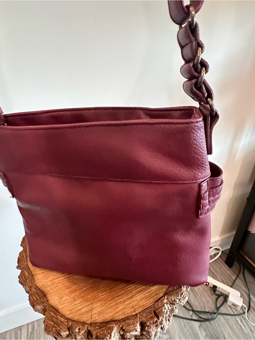 Women's Leather Crossbody Bag in Fushia